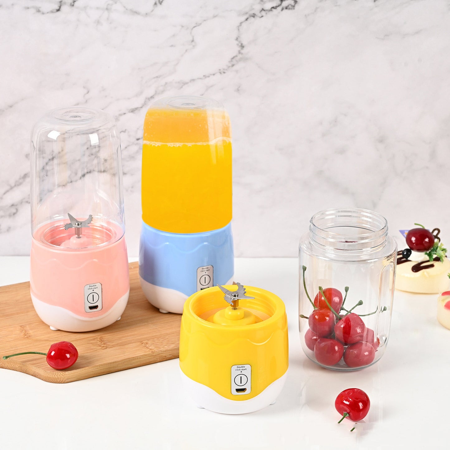 Portable USB Rechargeable Blender 6 Blades Mini Juicer Cup for Travel Sports Kitchen 410ml Fruit Squeezer