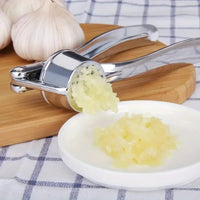 1pc Stainless Steel Garlic Press Ginger Crusher Heavy-Duty Manual Handheld Crusher Daily Cooking Garlic Crusher, Ginger Grater