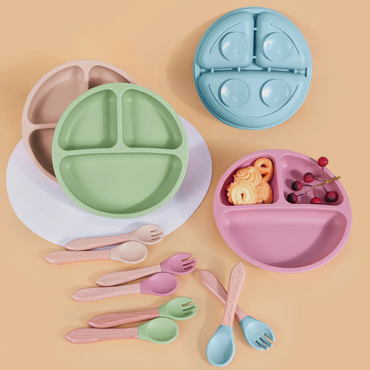 Baby Silicone Feeding Set Suction Plate Divided Plate Spoon Fork Silicone Bibs Children Tablewar 3PCS