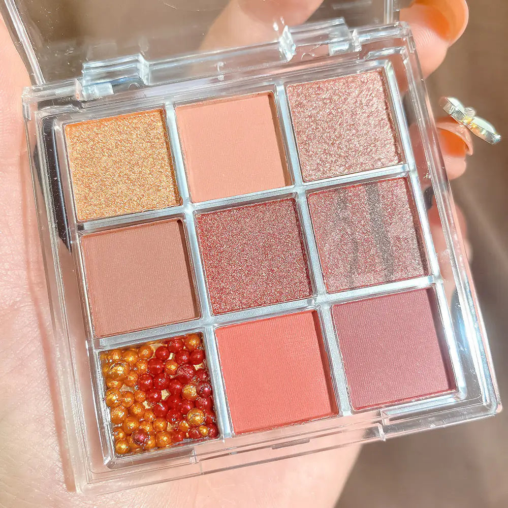 Matte Nude Eyeshadow Palette – 5-Color Neutral Peach Brown & Taupe Eye Shadow, High Pigment Blendable Long-Lasting Soft Nude Makeup Palette for Daily Natural Looks, Mature Eyes, Blue Green Brown Eyes